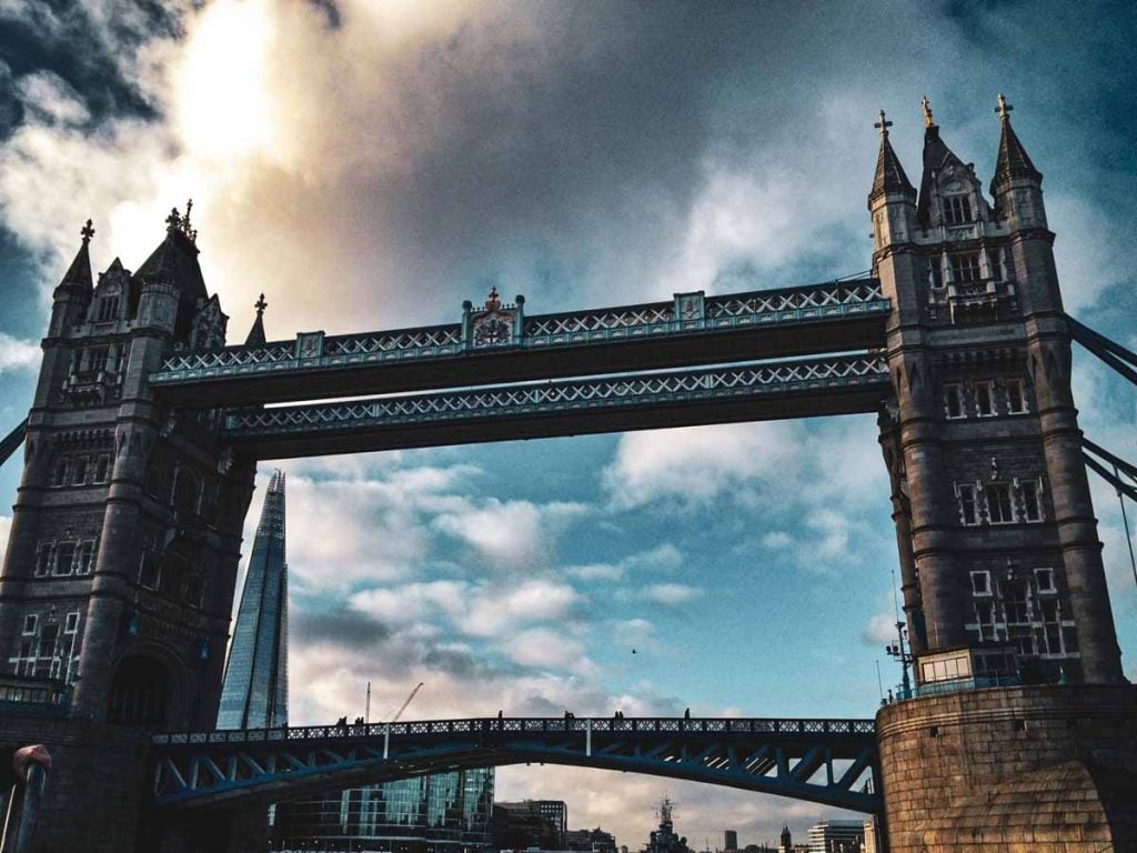tower bridge in London