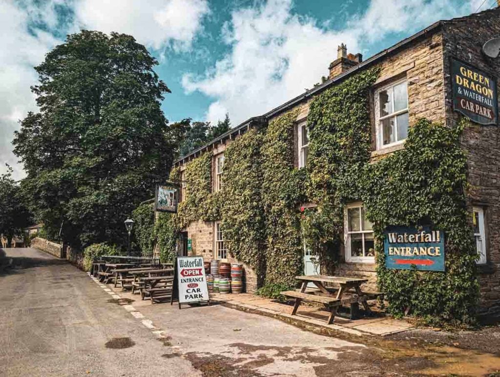 Green Dragon Pub in Hardraw