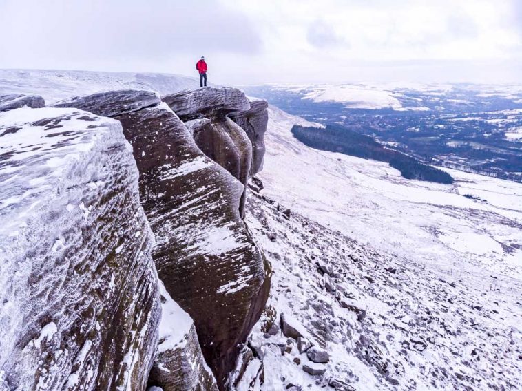 A Winter Walk Above Dove Stone Reservoir, Saddleworth | BaldHiker