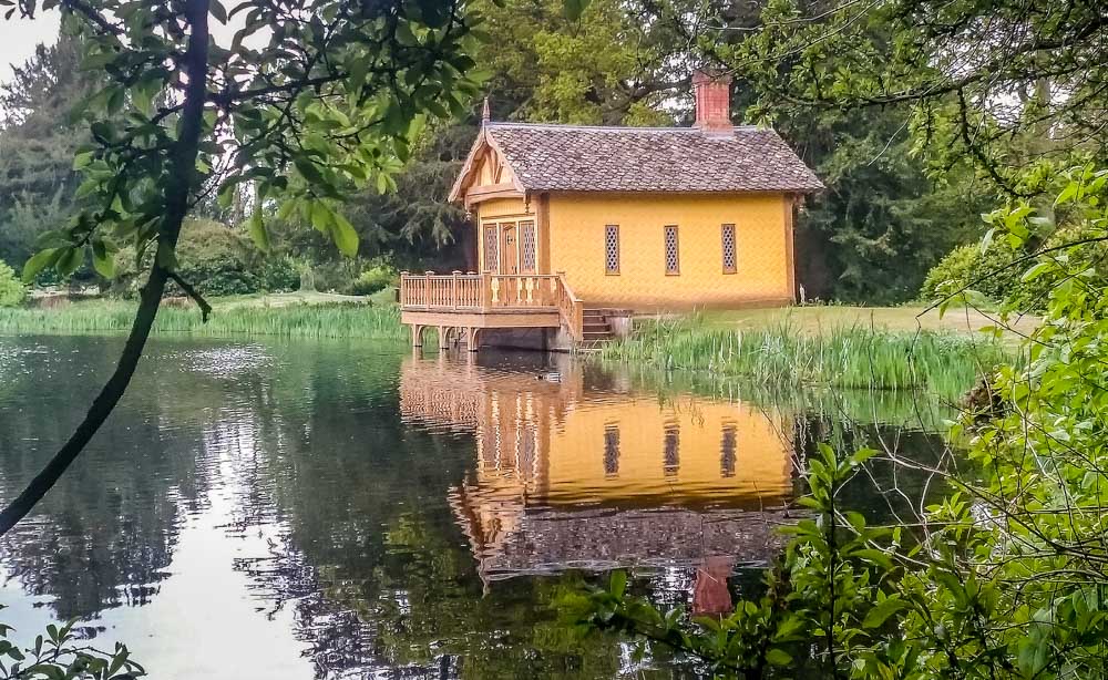 belton house lodge on the lake