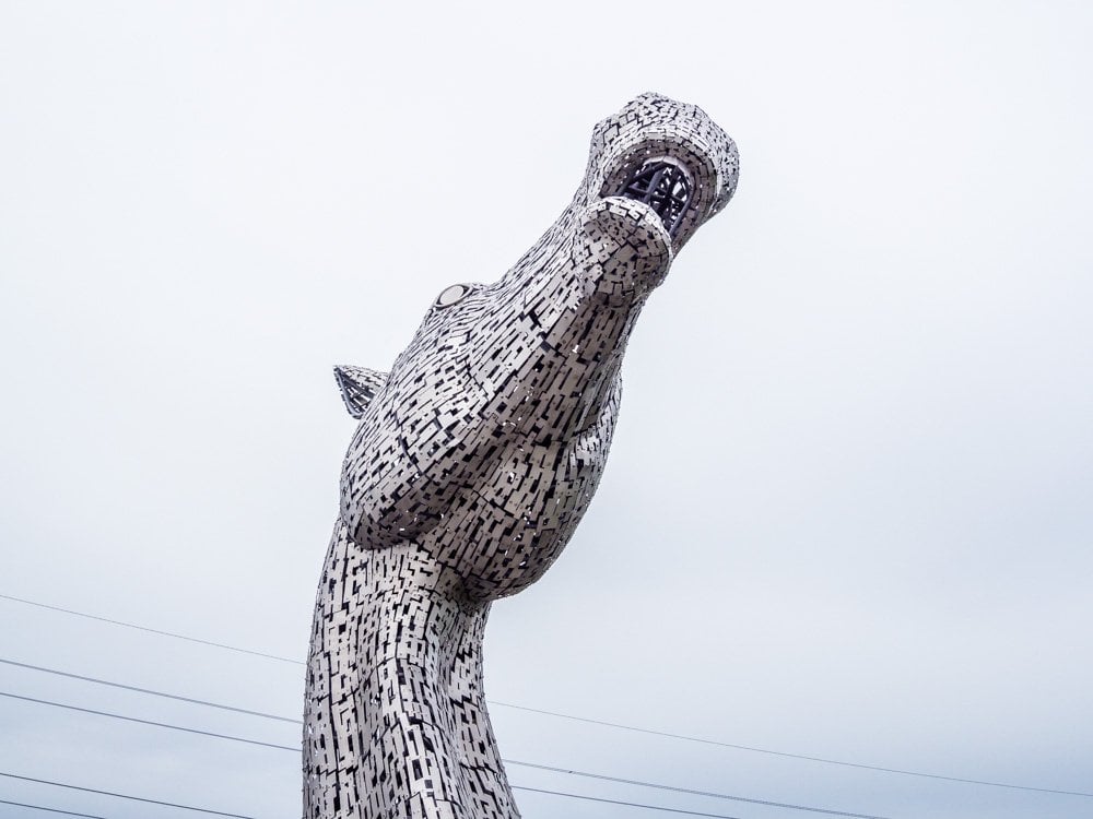 horse head metal sculpture