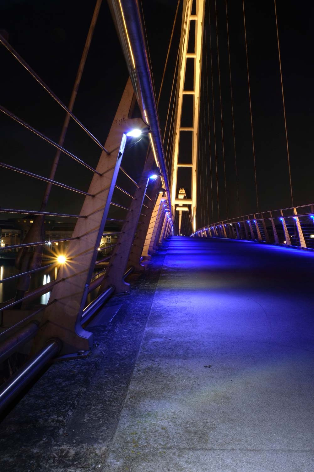 cold night on the bridge