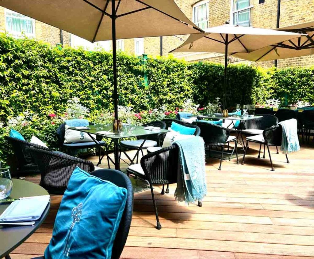 rooftop terrace and decking at the sloane club london