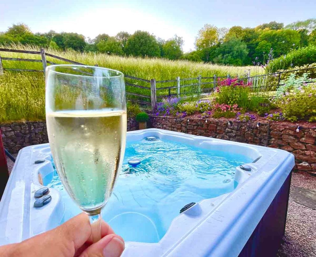 hot tub and falcon fizz champagne