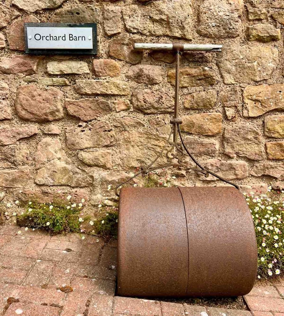 Orchard Barn outside