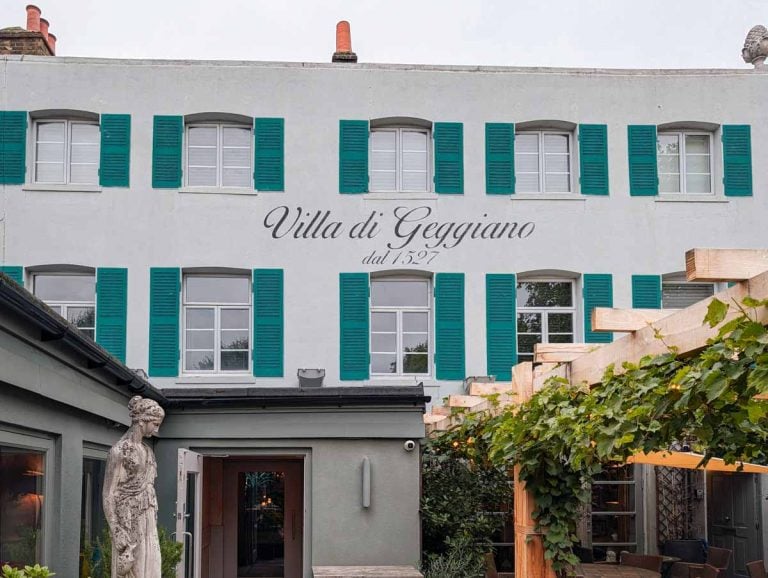 Front of Villa Di Geggiano
