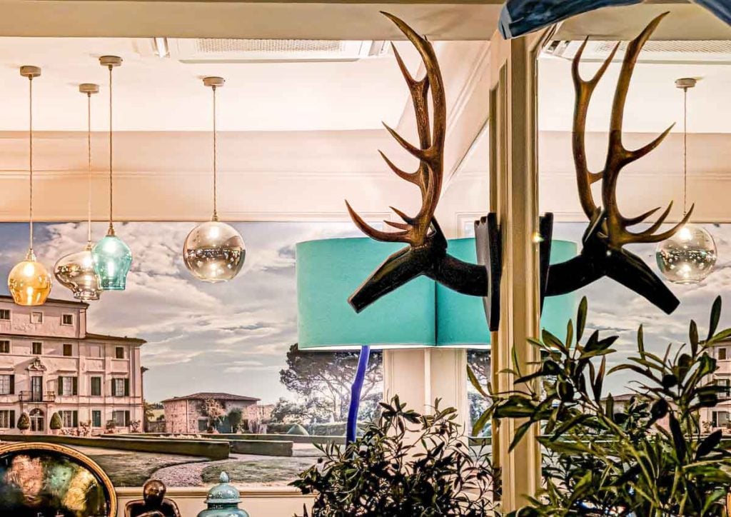 dining room decor at Villa di Geggiano