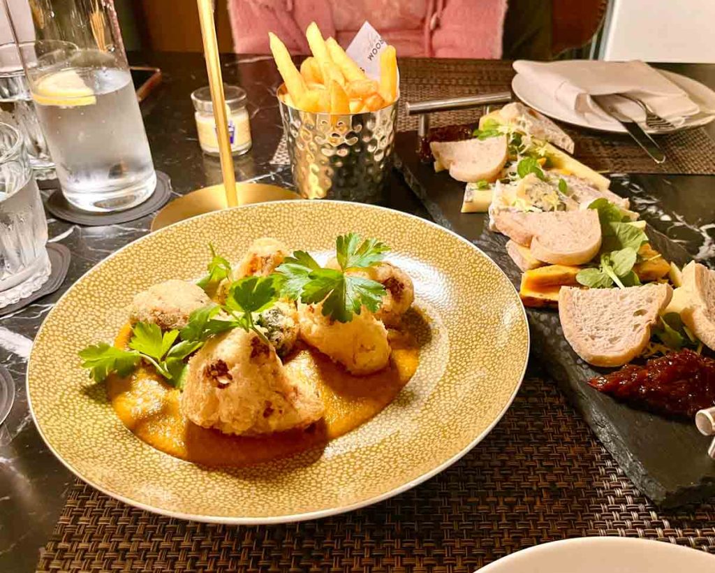 bar food at SCHLOSS Roxburghe