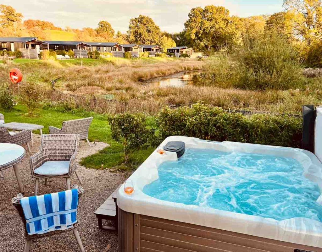 hot tub at the lodges at Blackwater Meadow