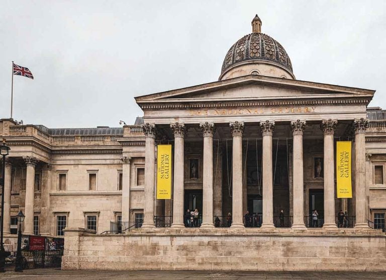 Front of the national gallery