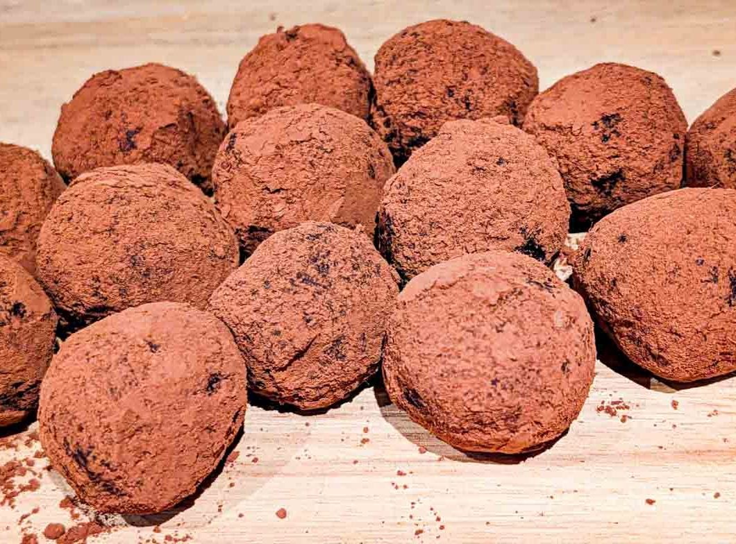 The Hiking Trail Brownie: No-Bake Chocolate Coconut Date Balls