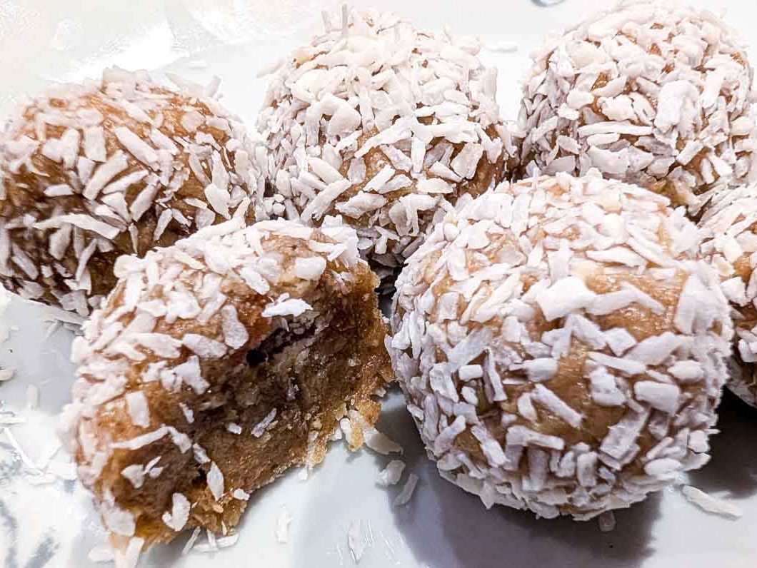 Zesty Lemon "Snowballs" (4 Ingredients)