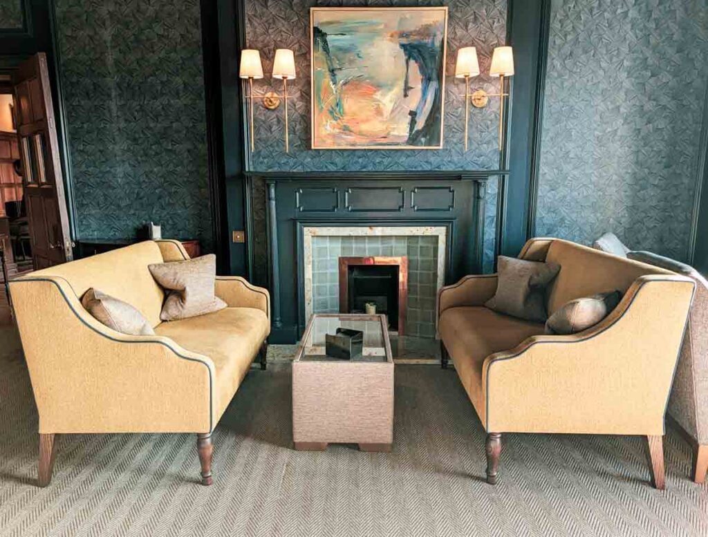 lounge area at lindeth fell