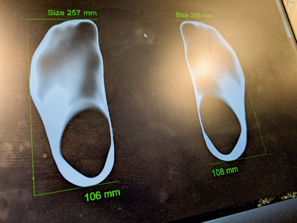 mapping my feet for hiking shoes