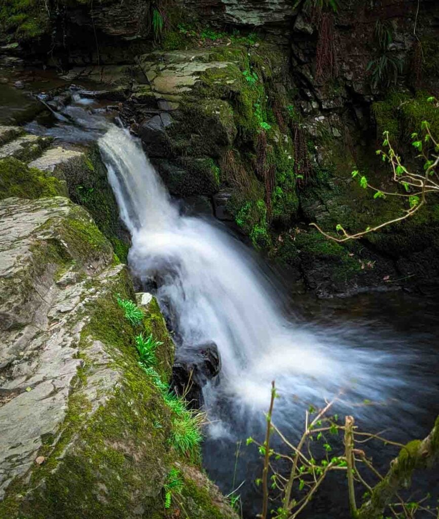 waterfall and rocks on Nant Llech walk