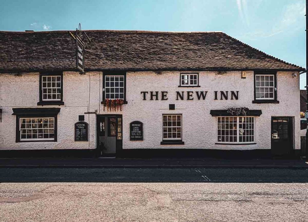 Front of The New Inn in Amesbury