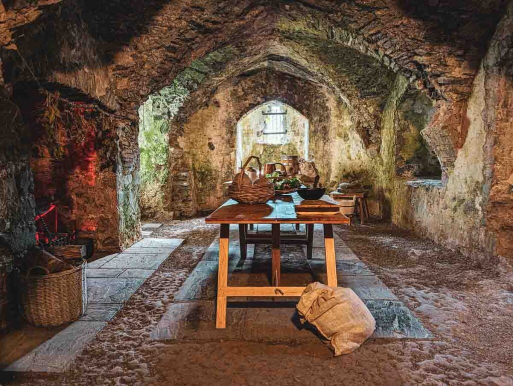 dining hall carew castle