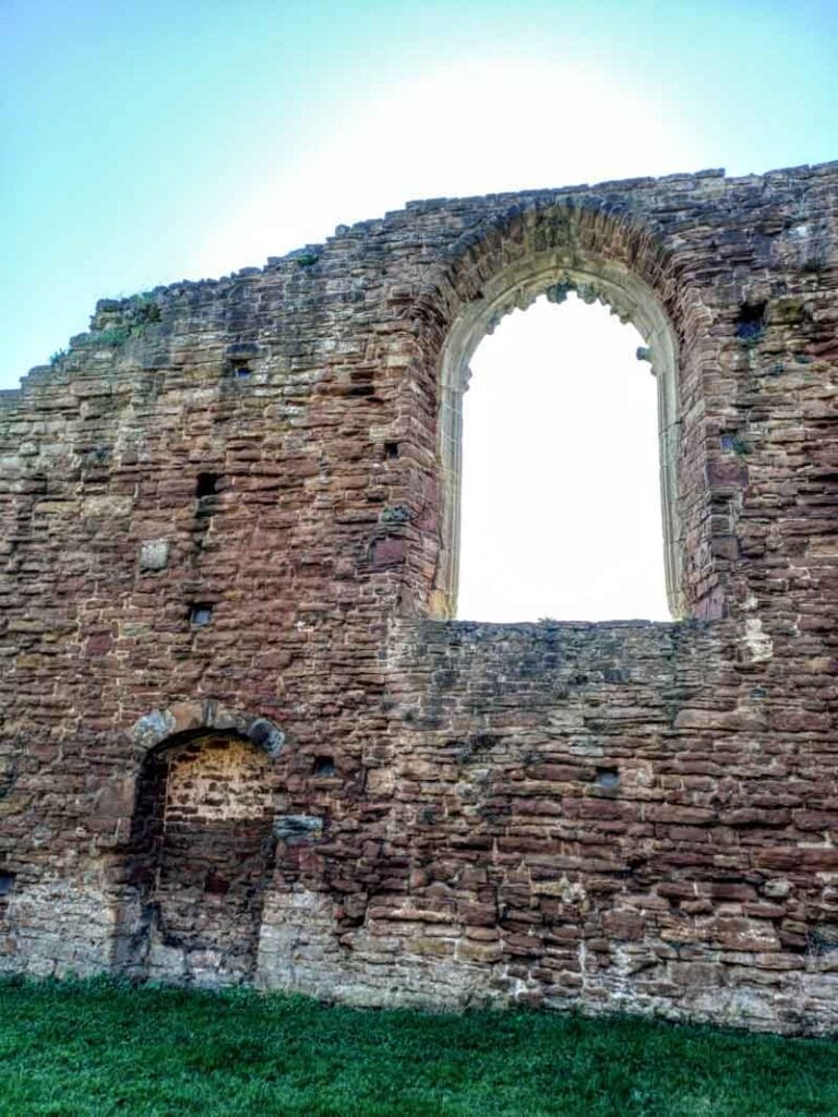 old window in the ruins of Beauvale priory