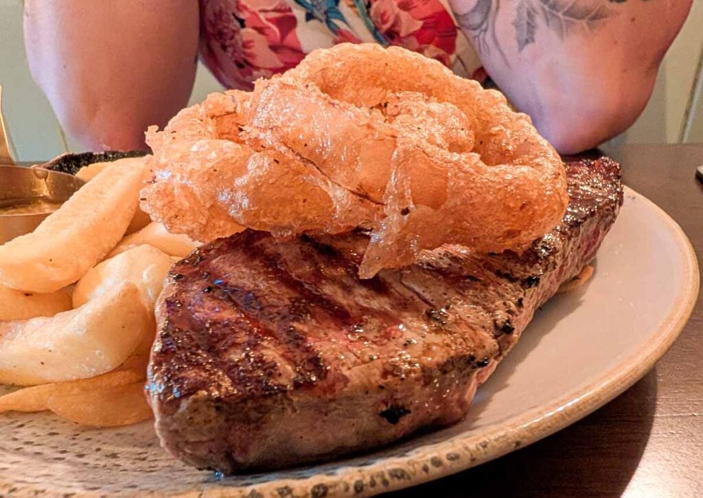 steak, chips and onion rings at The New Inn in Amesbury