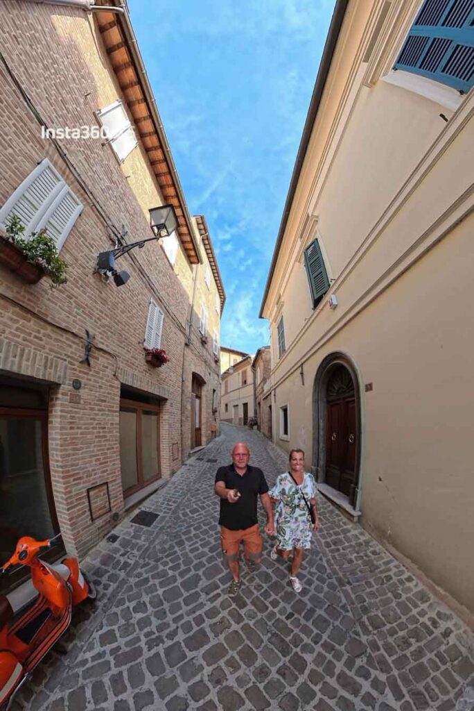 creative street scene shot with Insta360 X5