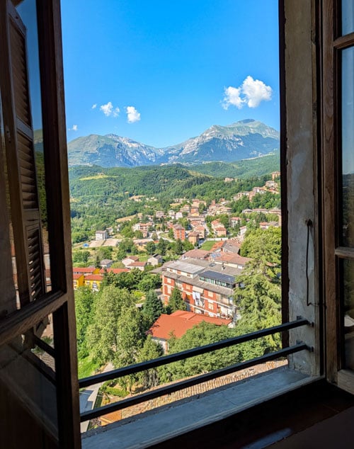 room view on BaldHiker Retreat Italy