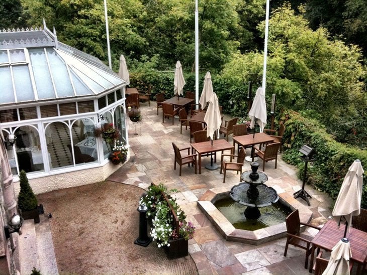 Jersey's Rozel Bay and Château La Chaire outside dining