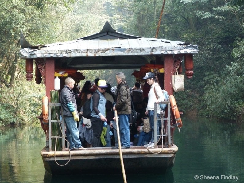 A hike up and across Qingcheng Mountain of China