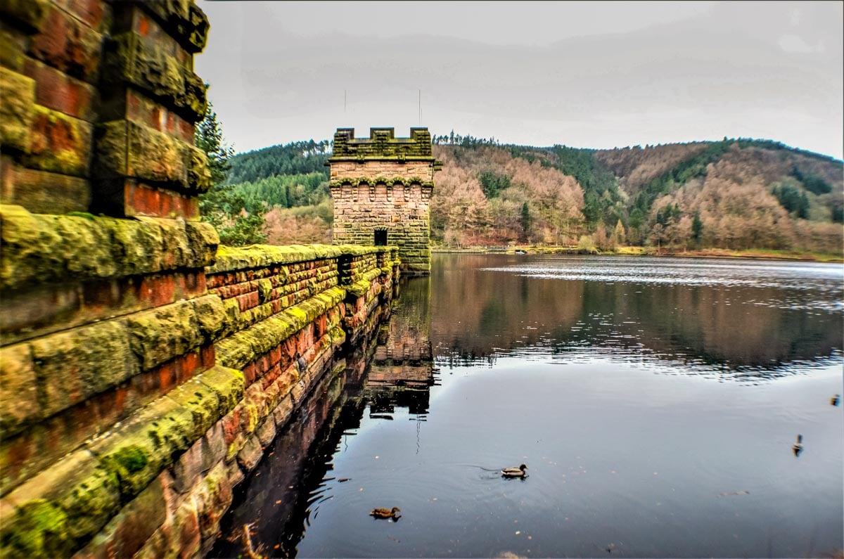 Derwent Dam from the side