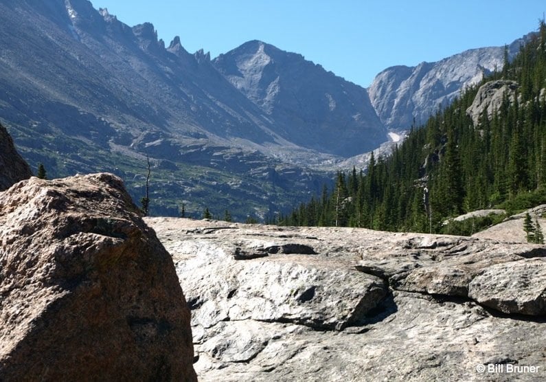 Mills Lake Trail rocky canyon