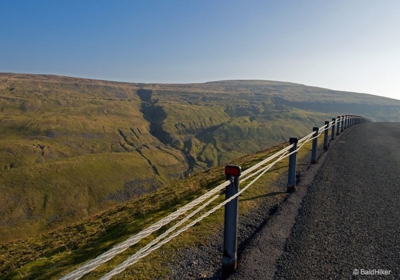 Buttertubs Pass - A Great British Drive drop off the edge
