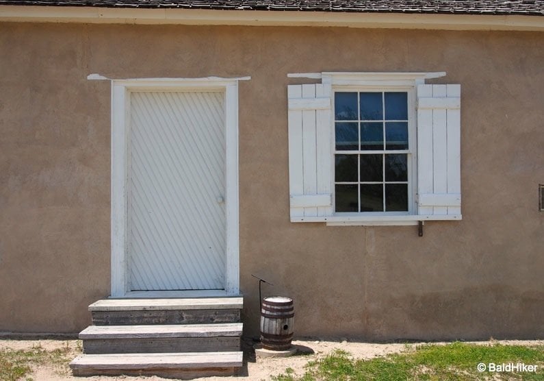 Wyoming: Fort Laramie window and door
