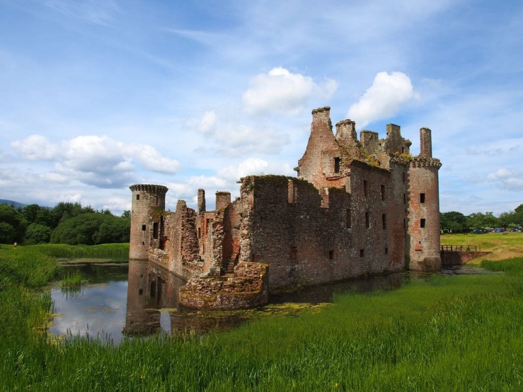 Caerlaverock Castle – Scotland’s fascinating medieval fortress