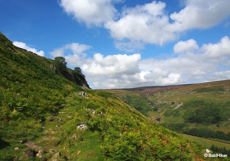A Swaledale walk - Keld to Muker river circular looking back to keld