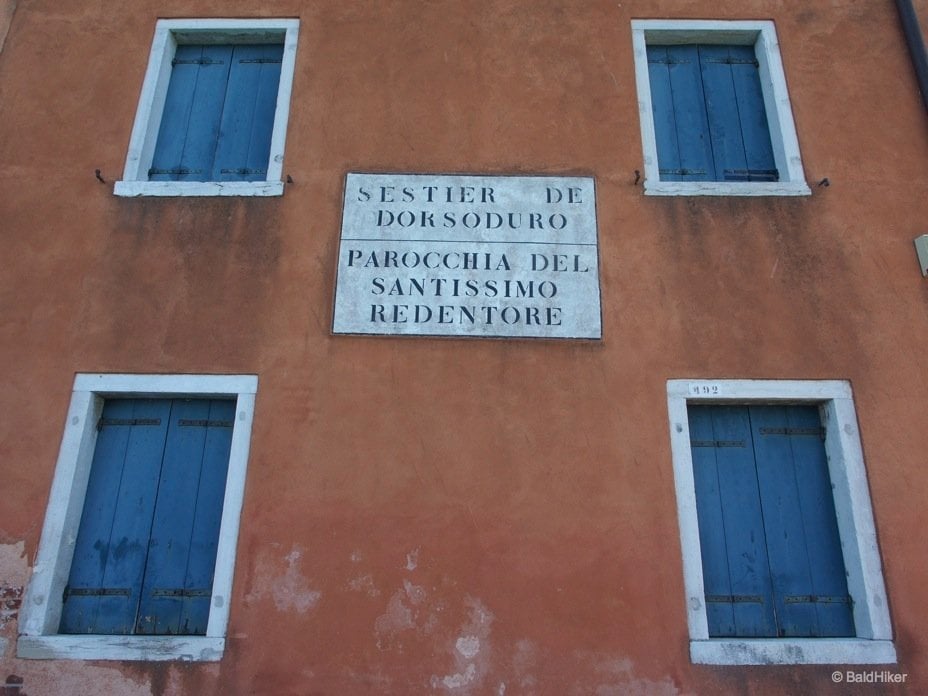 house and windows on giudecca