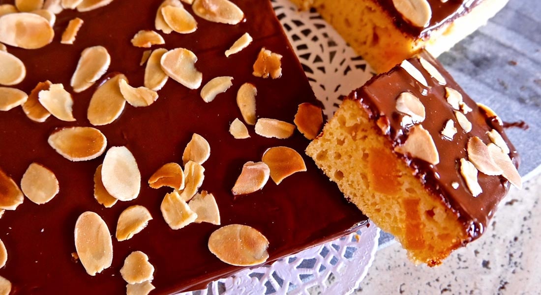 Apricot and Almond Tray Bake